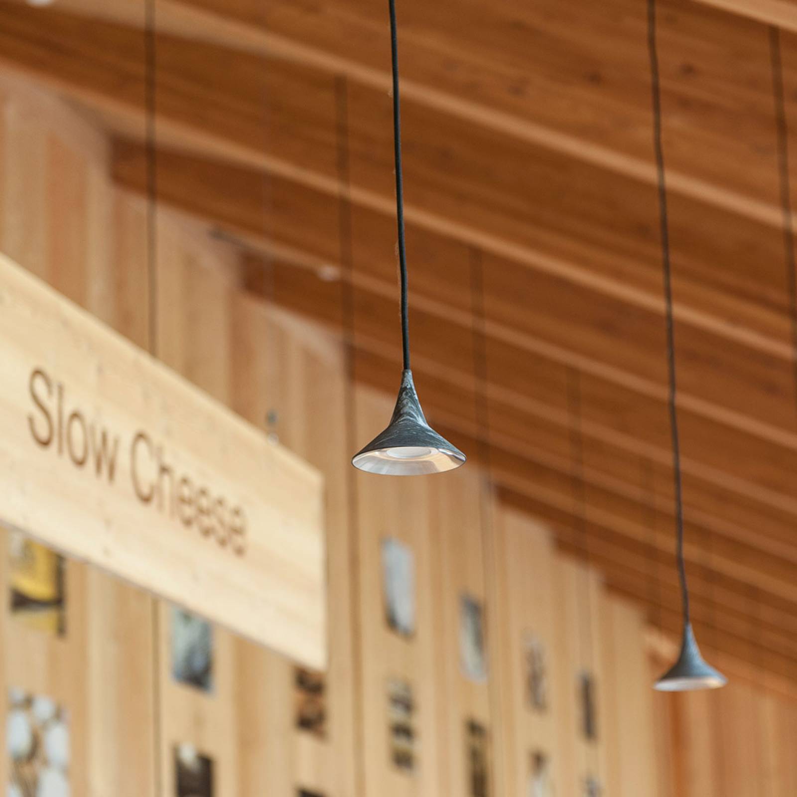 Artemide 1935W10A Závěsná světla