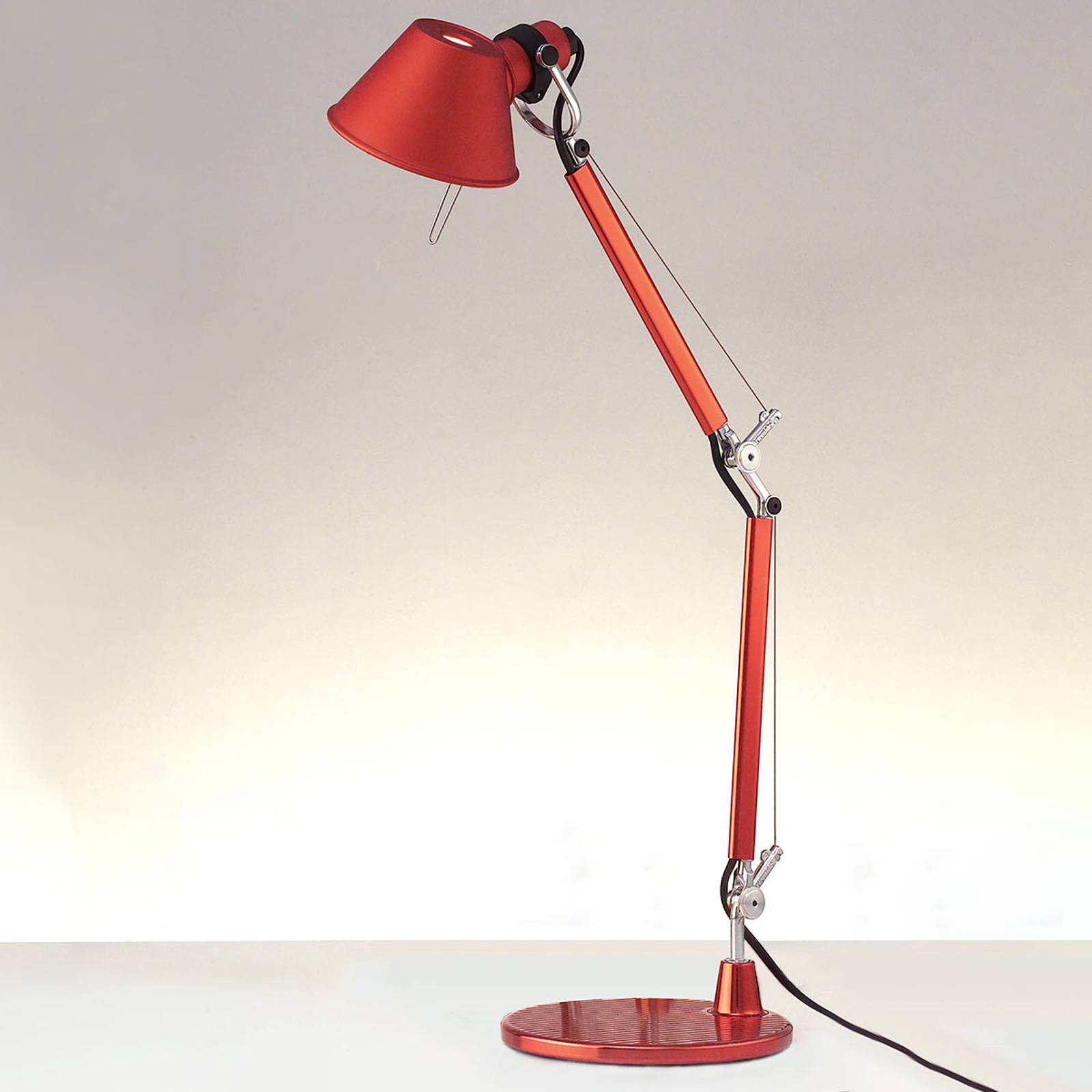 Artemide A011810 Stolní lampy kancelářské