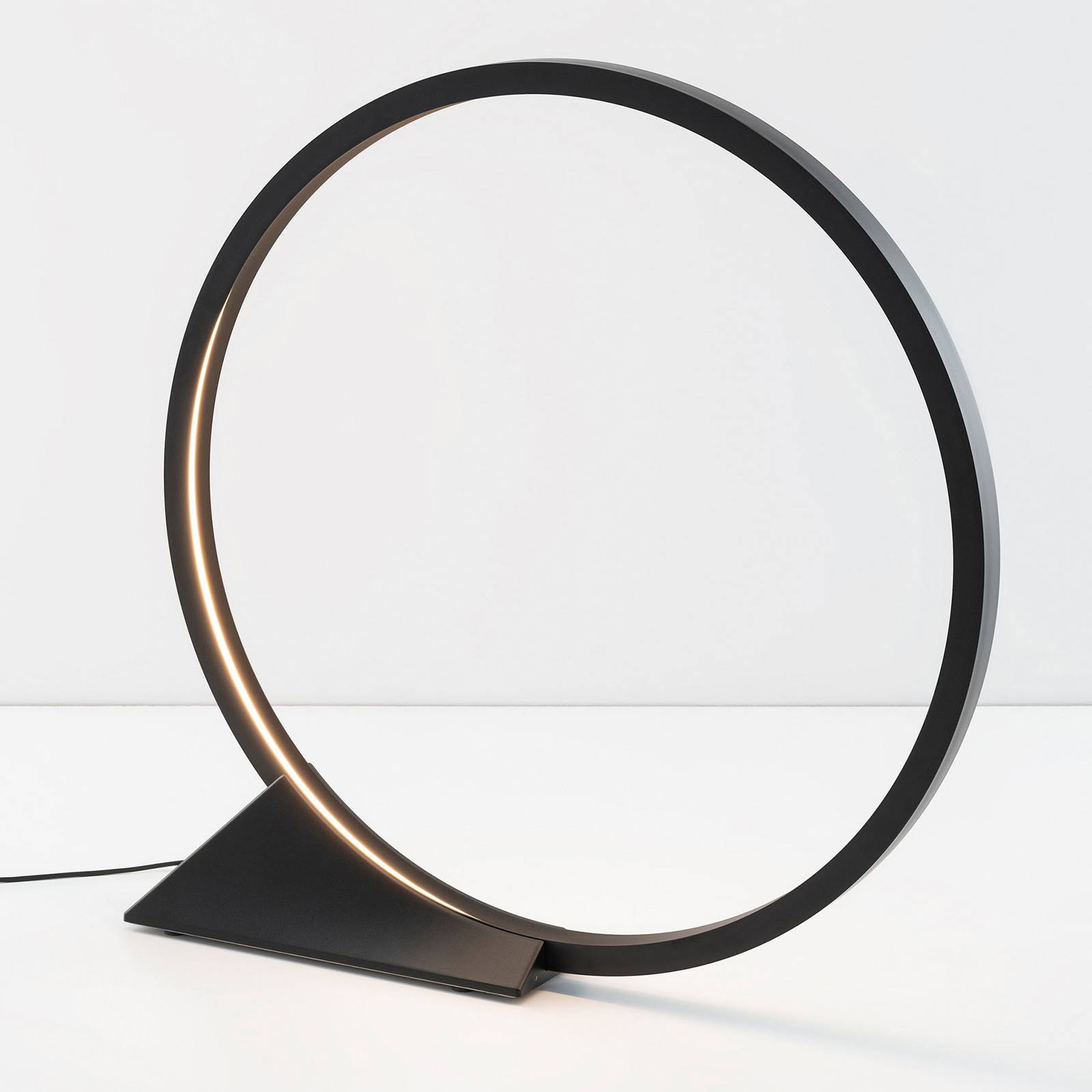 Artemide Inteligentní stojací lampy