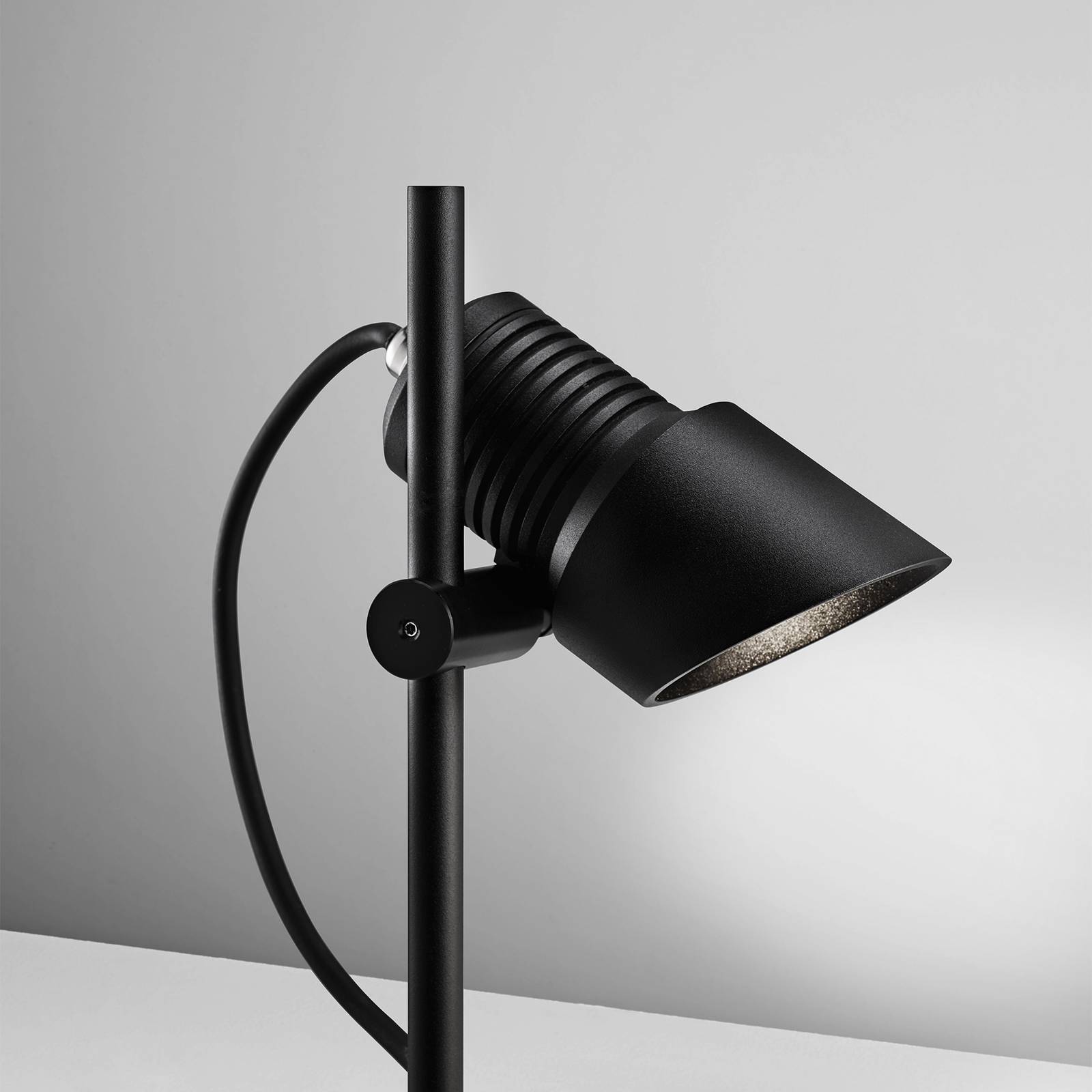 Egger Licht D976 Zemní svítidlo s bodcem