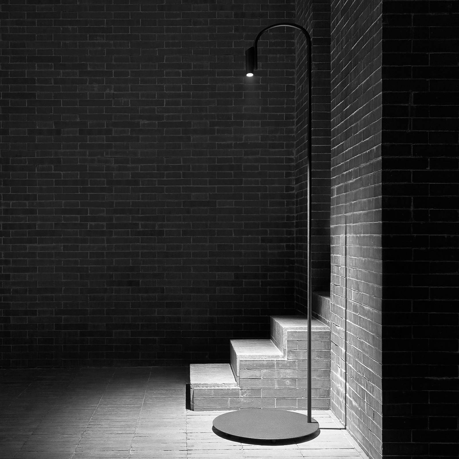 FLOS F016M24K030 Venkovní osvětlení terasy