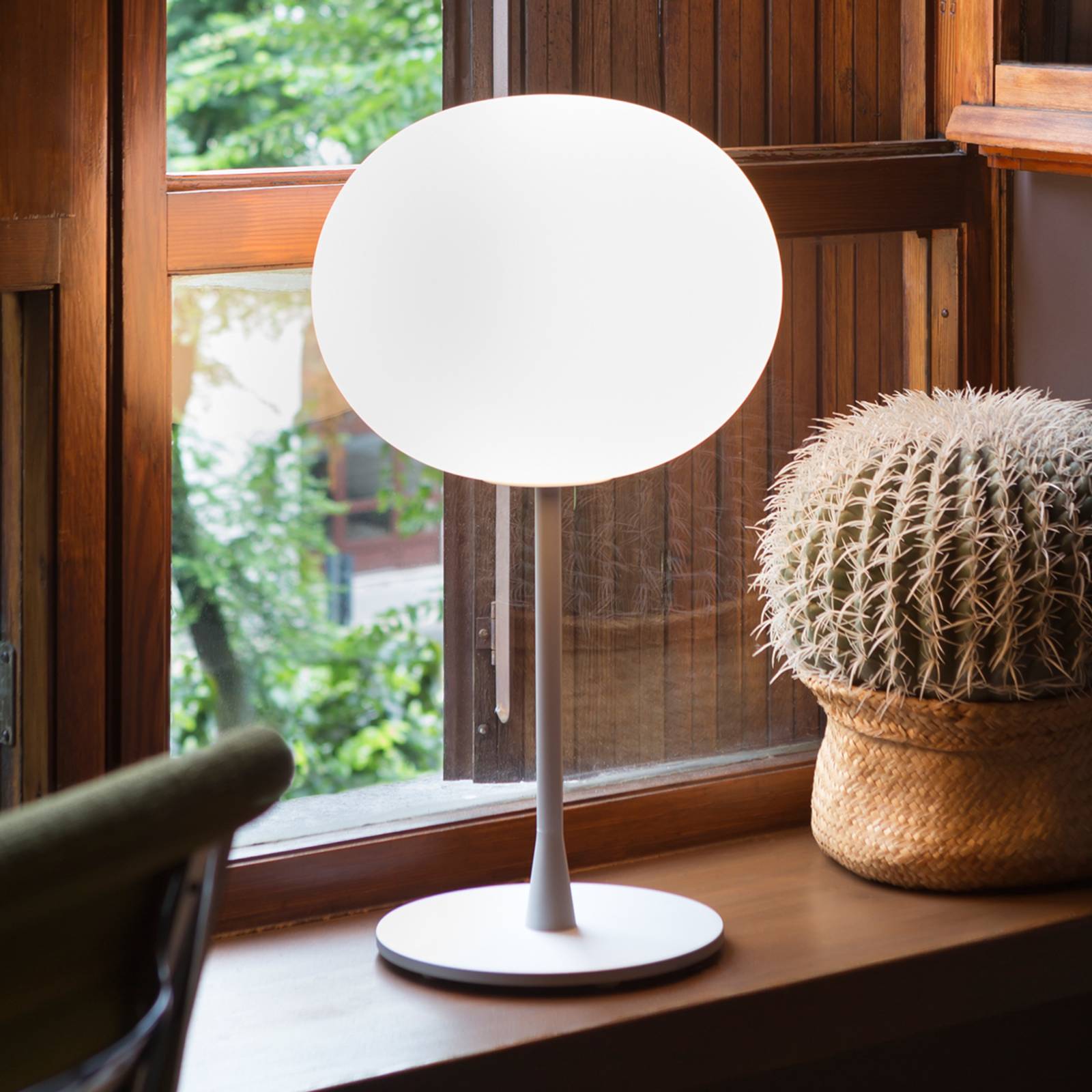 FLOS F3020000 Stolní lampy