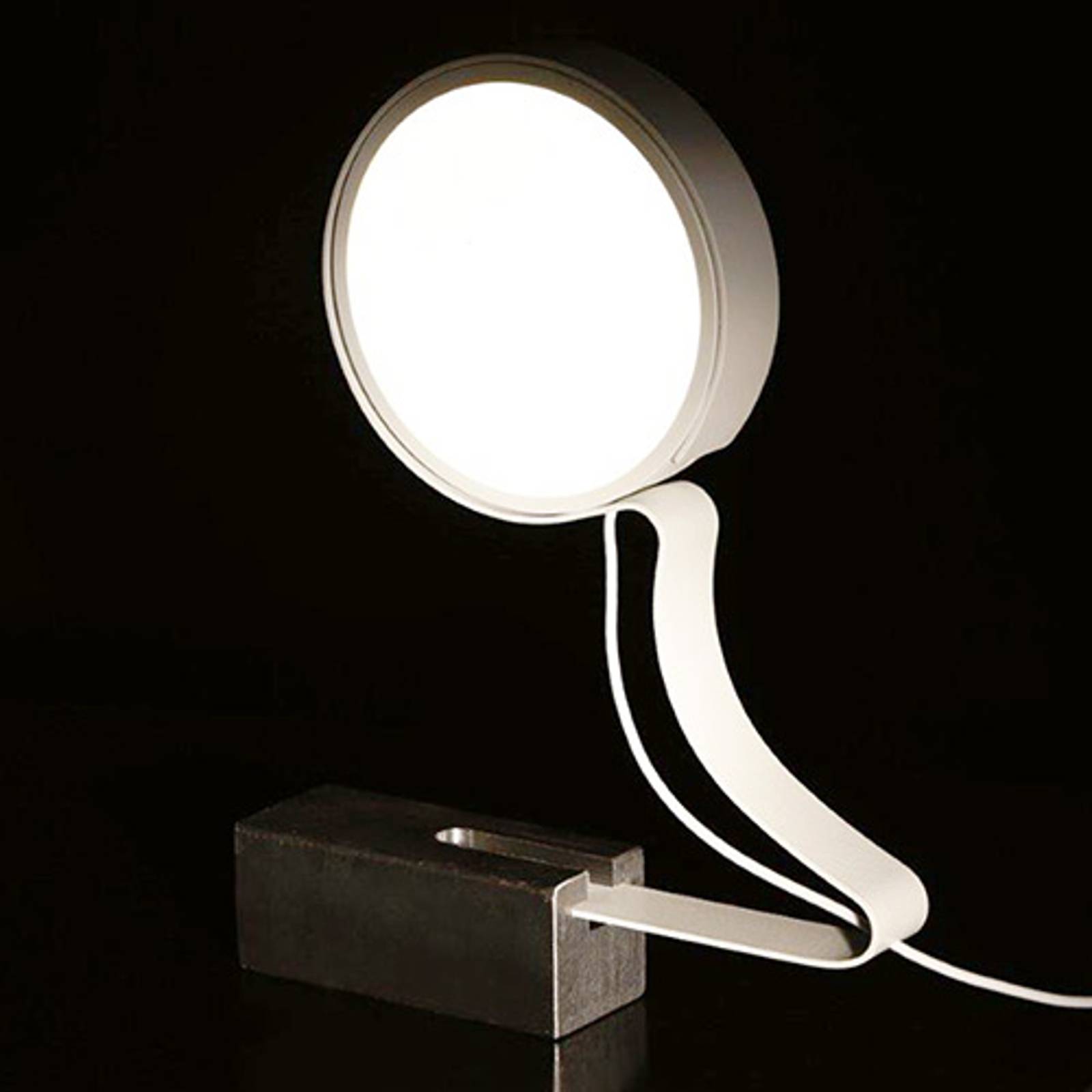 Knikerboker dnd profile table B Stolní lampy