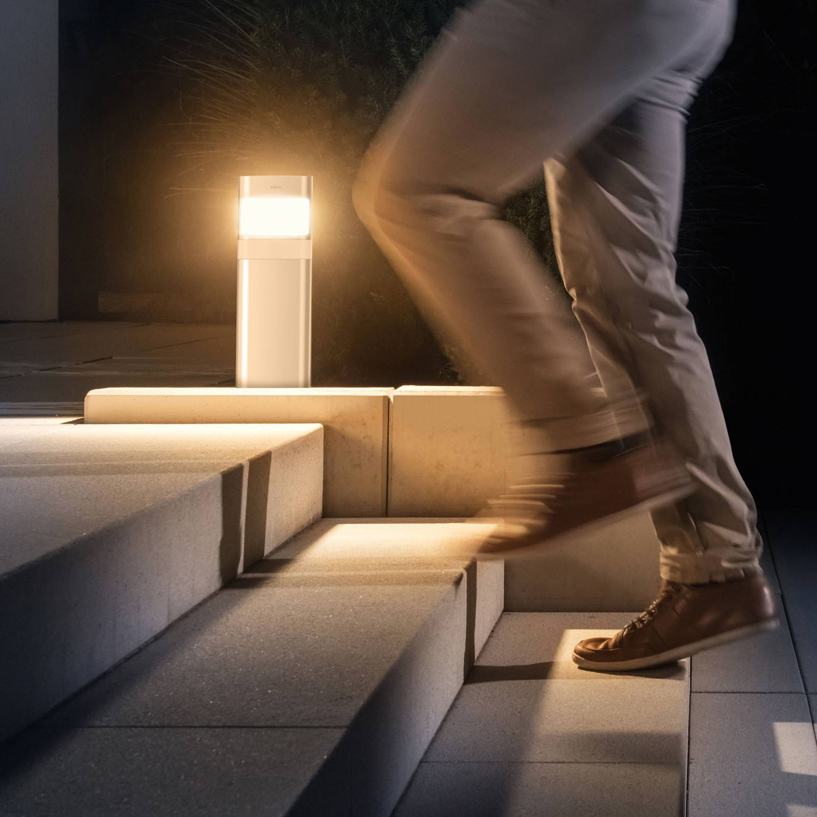 THEBEN 1020906 Osvětlení příjezdové cesty s čidlem pohybu