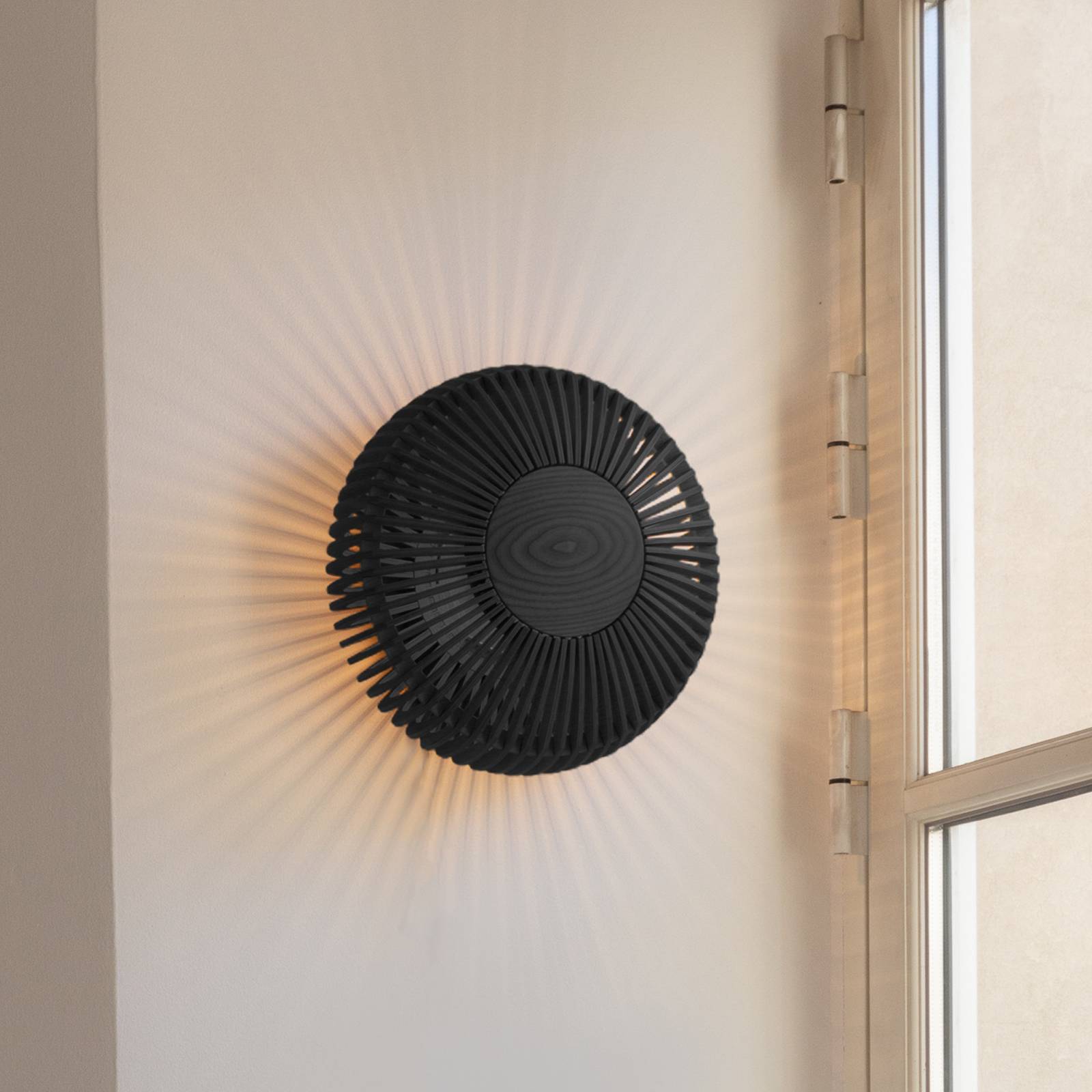 UMAGE Nástěnná svítidla