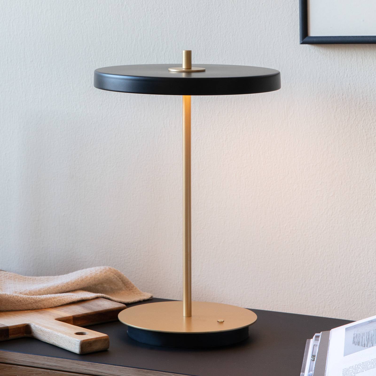 UMAGE Stolní lampy na noční stolek