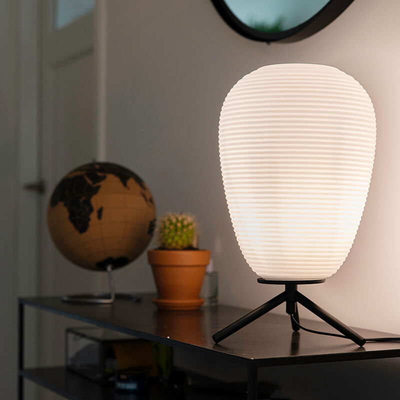 Designová stolní lampa černé sklo 24 cm s opálovým sklem - Hero